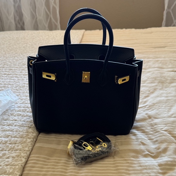 Laluva - Warkin Bags - Picture 4 of 4